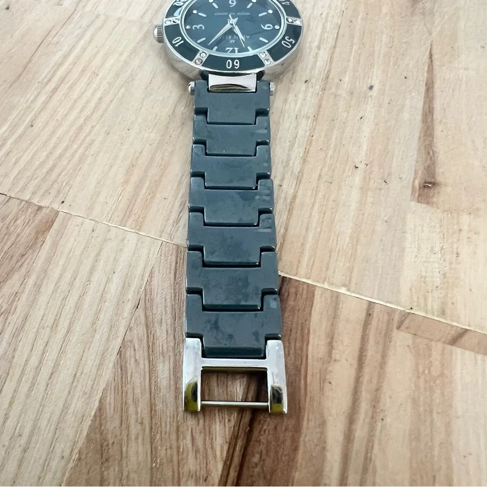 Anne Klein ladies blue mother of pearl dial ceramic dress watch NEW BATTERY